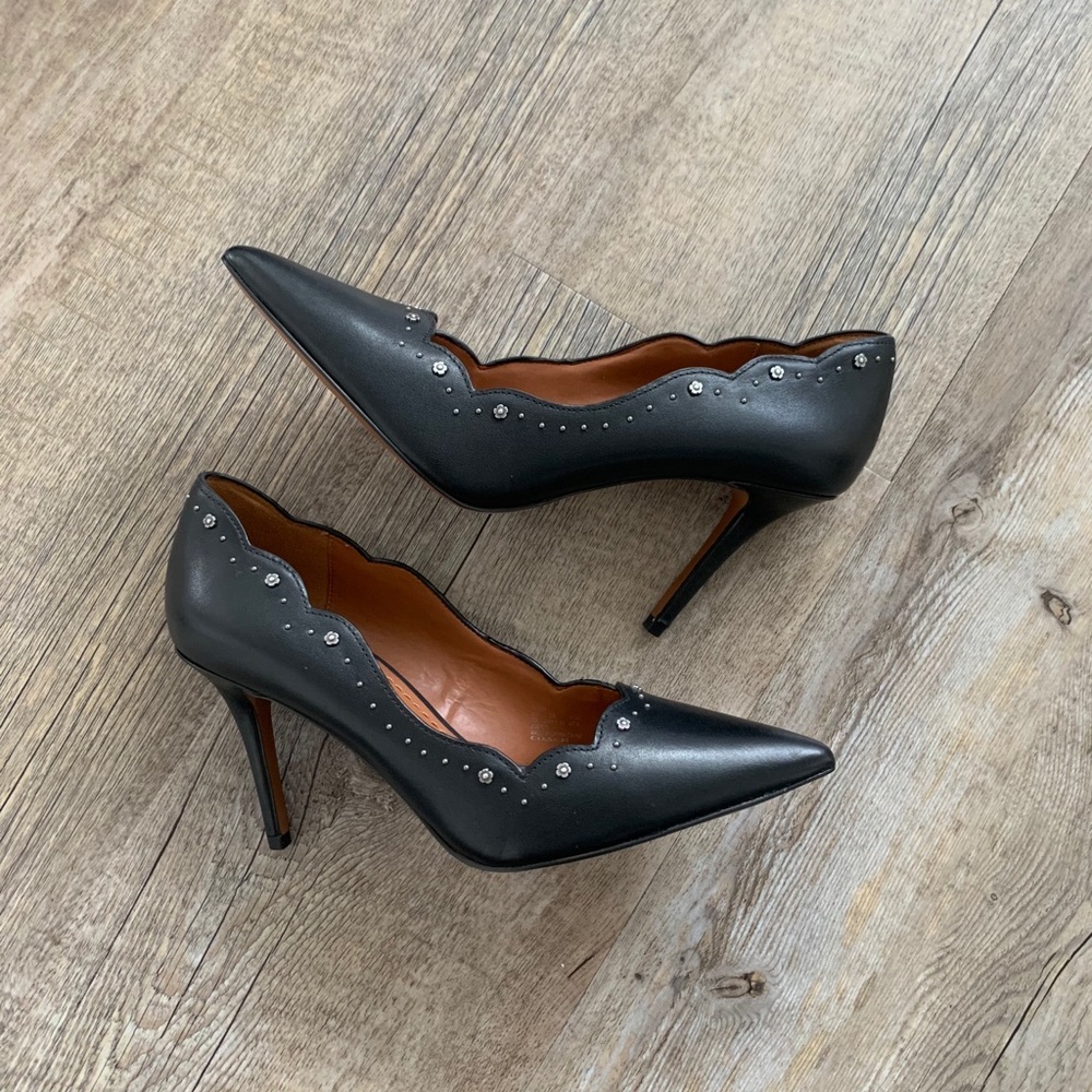 NEVER WORN Coach Waverly Studded Pump